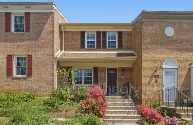 4533 Pinecrest Heights Dr - 4533 Pinecrest Heights Drive, Annandale, VA 22003