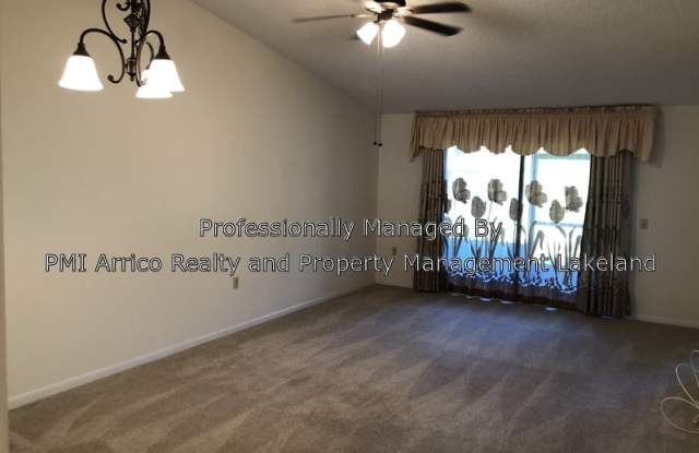 594 Lake Carolyn Cir Gallery 3