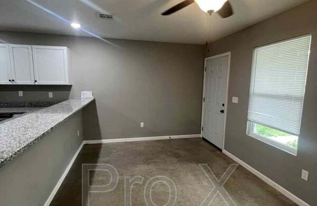 206 N Wall Gallery 3