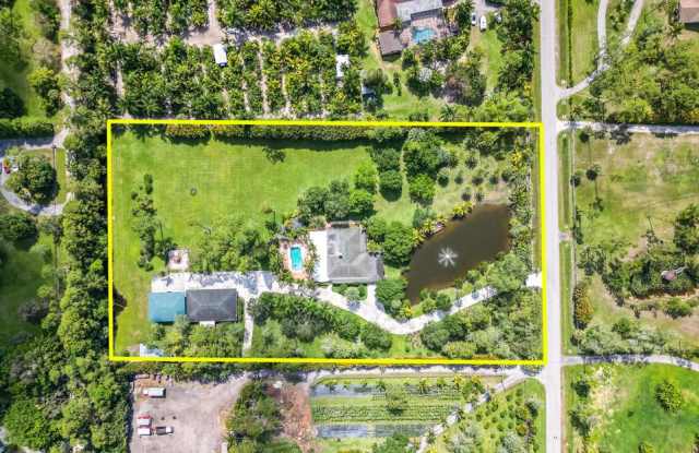 10780 Anderson Lane Gallery 3