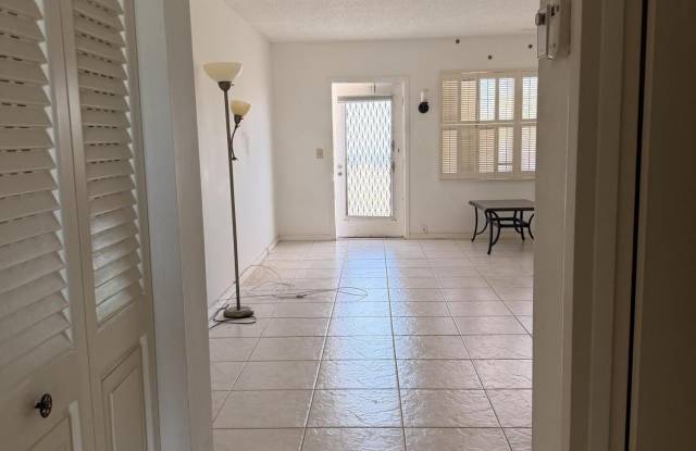 4074 Cornwall D Gallery 3