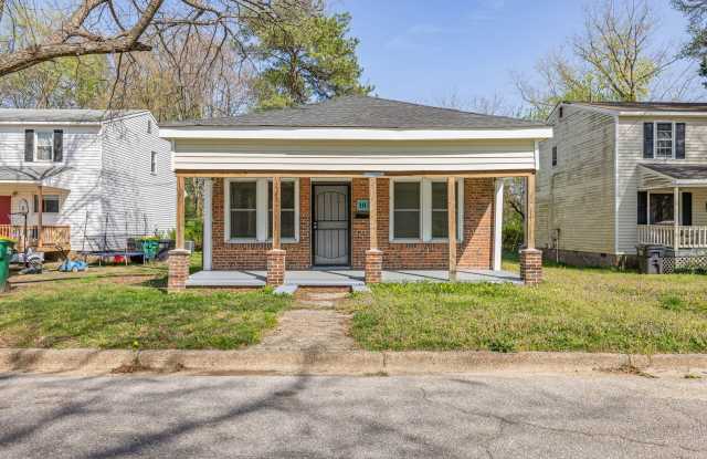 107 S 9th Ave, Hopewell, VA photos photos