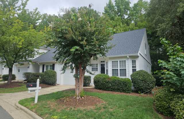 Fantastic 3br 2.5ba TH in Apex! Available Now! Gallery 1