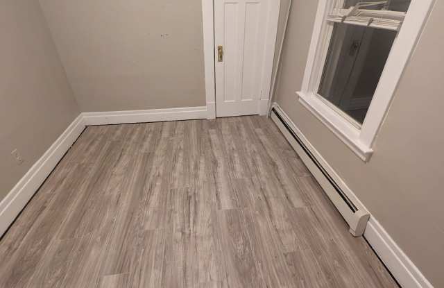 1138 La Salle Ave photos photos