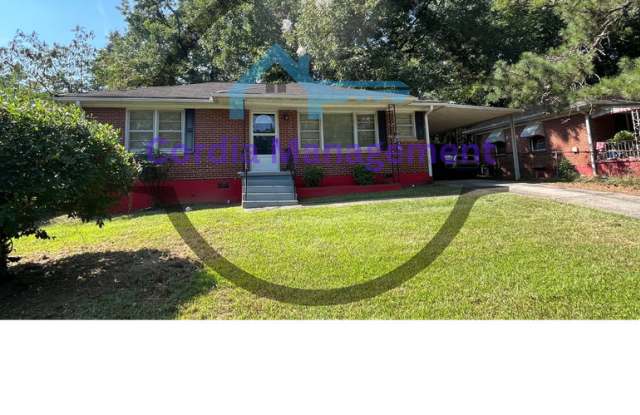 Charming 3 Bedroom Near Downtown. Gallery 3