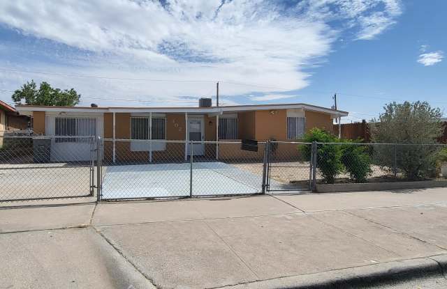 302 Limonite Circle photos photos
