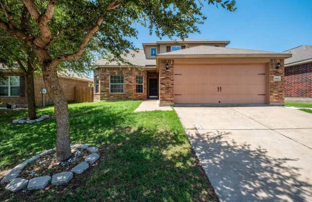 Attractive 4 Bedroom, 2.5 Bath, 2-Story Home in Manor! photos photos
