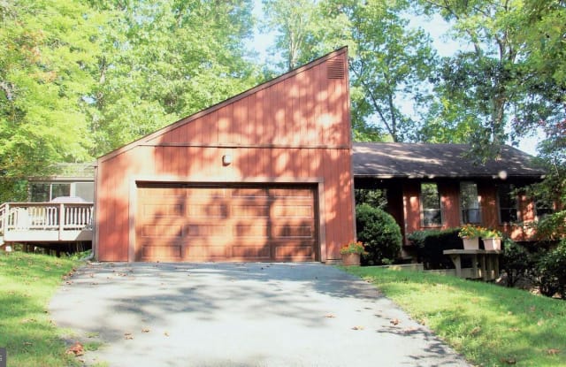 1907 RAMSTEAD LANE - 1907 Ramstead Ln, Reston, VA 20191