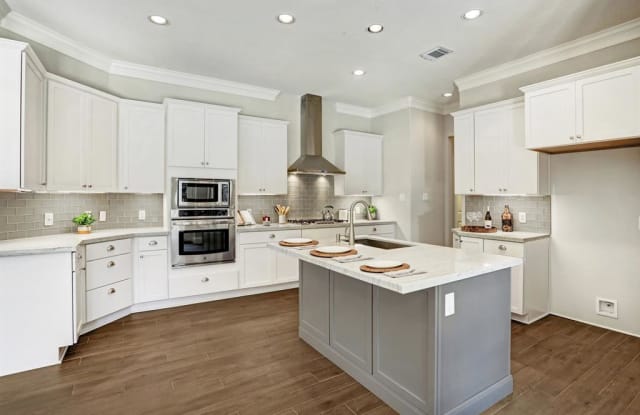 47 Greens Edge Drive - 47 Greens Edge Drive, Houston, TX 77339