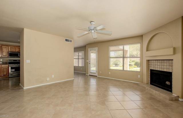 4726 E MOSSMAN Road Gallery 2