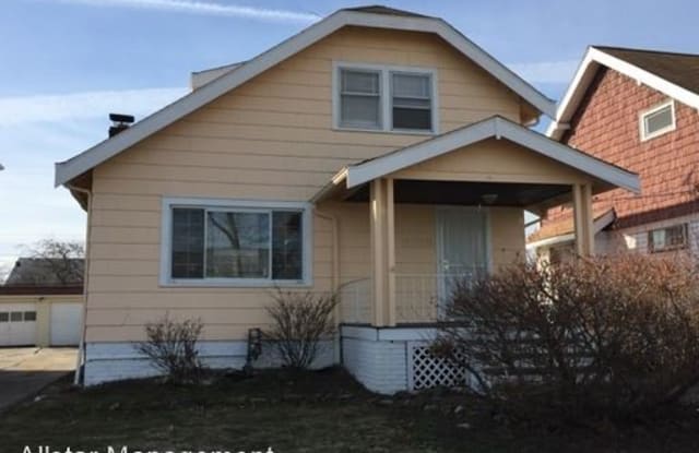 6215 Merkle Ave - 6215 Merkle Avenue, Parma, OH 44129