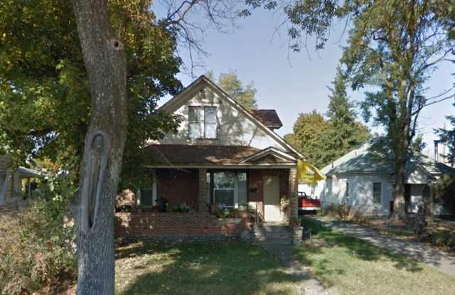 Charming Kendall yards area 3 BR/ 2 BA Craftsman - 2718 West College Avenue, Spokane, WA 99201