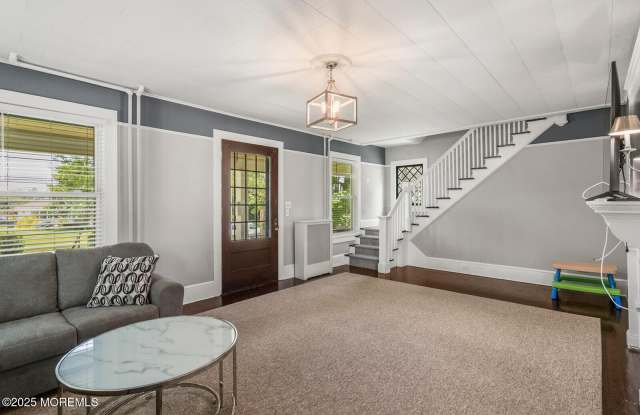 496 W Park Avenue photos photos