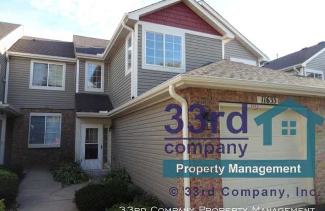 11633 Kennelly Circle - 11633 Kennelly Circle, Burnsville, MN 55337
