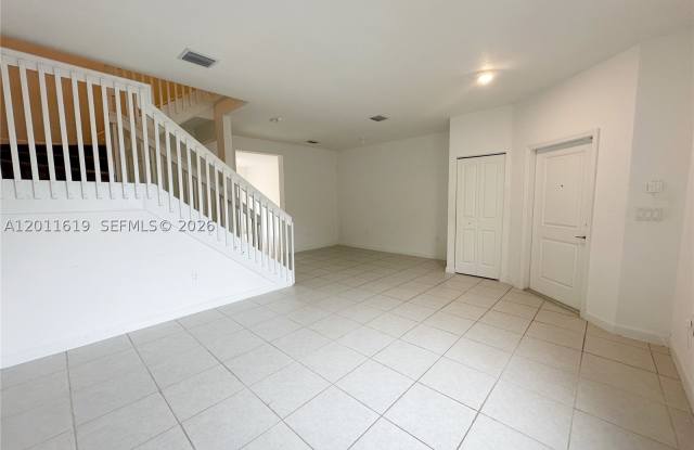 1684 SE 26th Ter Gallery 3