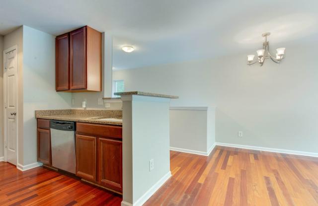 Updated condo in Charlotte's vibrant and fun Arts District, NoDa Gallery 3