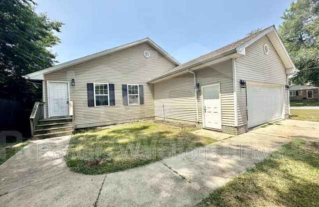 300 W North St photos photos