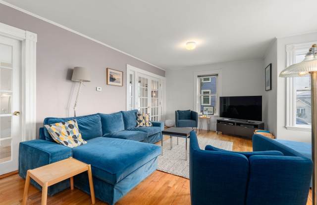 Winter Rental:  Helena House - Utilities Included & Dog-friendly! Gallery 3