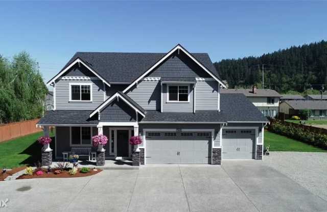 15421 52nd ST E - 15421 52nd Street East, Sumner, WA 98390