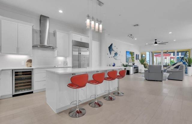 21490 Strada Nuova Circle photos photos