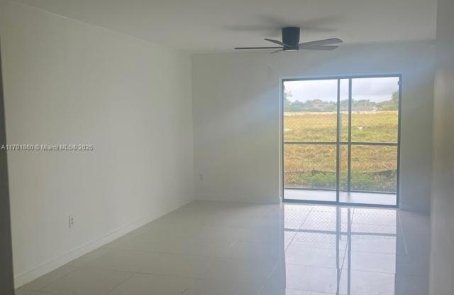 842 NE 209th St - 842 Northeast 209th Street, Ives Estates, FL 33179