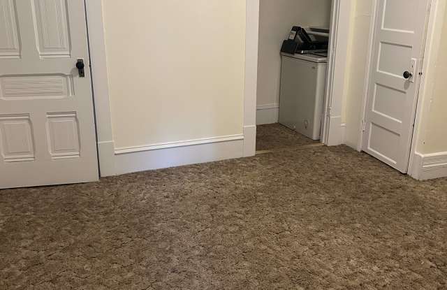 260 Nordina St #b photos photos