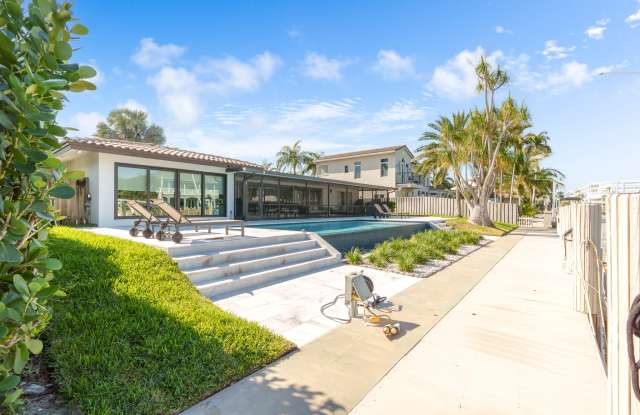 273 Tropic Drive photos photos