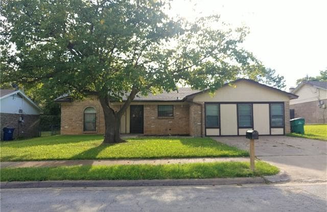 6533 Bernadine Drive - 6533 Bernadine Dr, Watauga, TX 76148