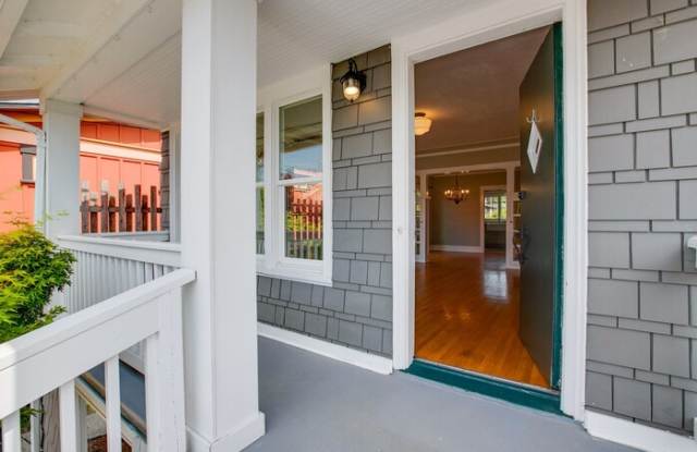 3234 33rd Avenue South Gallery 4
