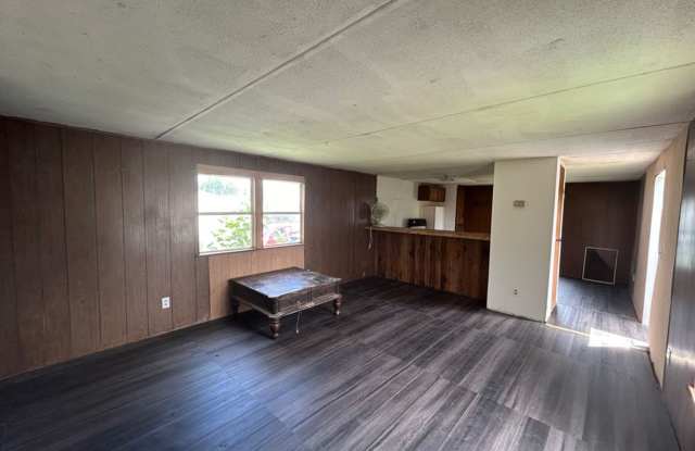 2 BD 1 BA Mobile in Quiet Park Available May 1st! photos photos