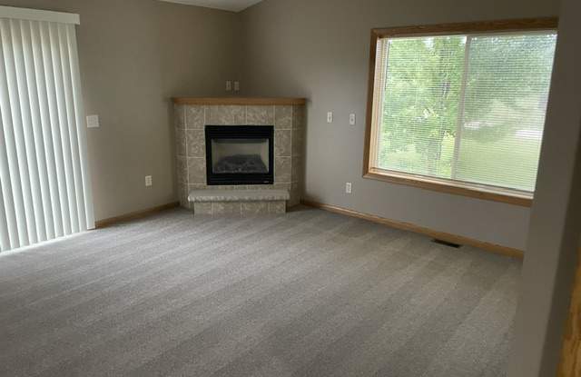 1909 Southridge Avenue Unit 4 Gallery 4