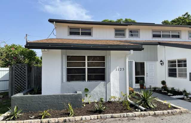1125 W PROSPECT Road Gallery 3