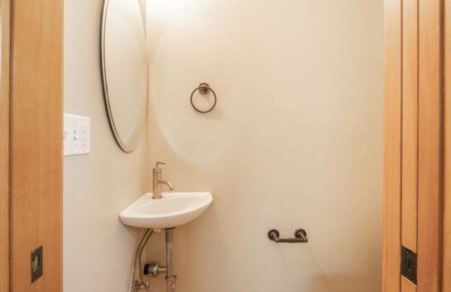 1731 13th Avenue South - 1731 13th Avenue South, Seattle, WA 98144