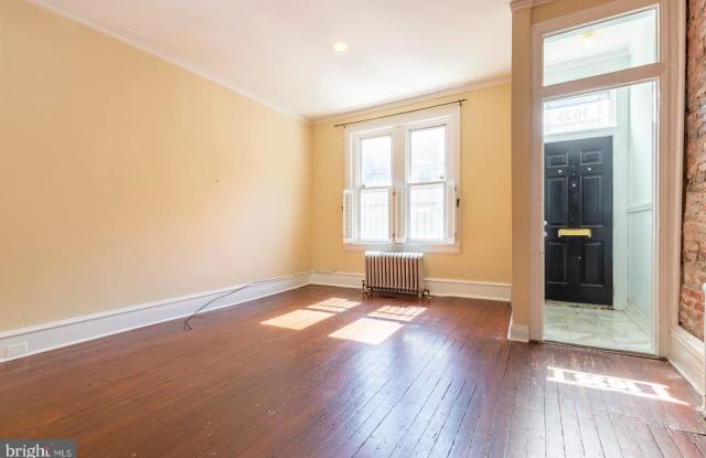 1635 BAINBRIDGE STREET Gallery 4
