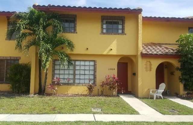 2624 NW 47th Ter photos photos
