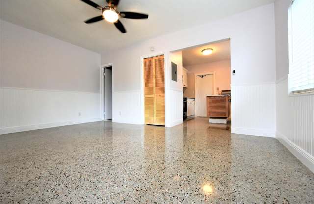 301 N Federal Highway Gallery 2