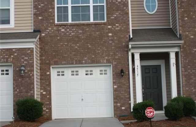 Beautiful Townhome in coveted Steele Creek - Berewick - 4515 Craigmoss Lane, Charlotte, NC 28278