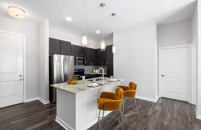 Overture West Ashley Age 55+ Apartment Homes Gallery 3
