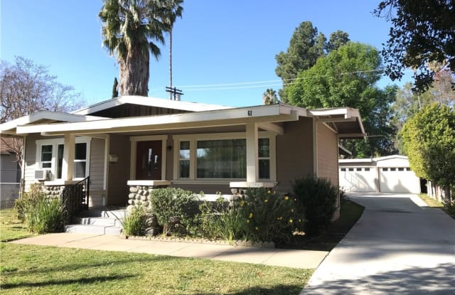 61 S Oak Avenue - 61 South Oak Avenue, Pasadena, CA 91107
