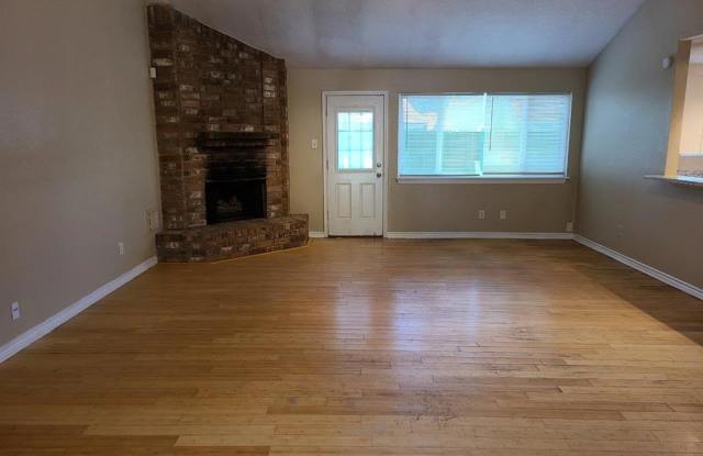 24003 Spring Day Gallery 3