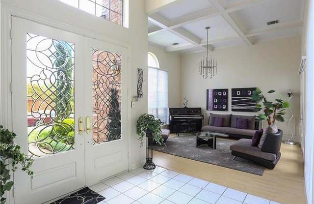 1912 USA Drive Gallery 2