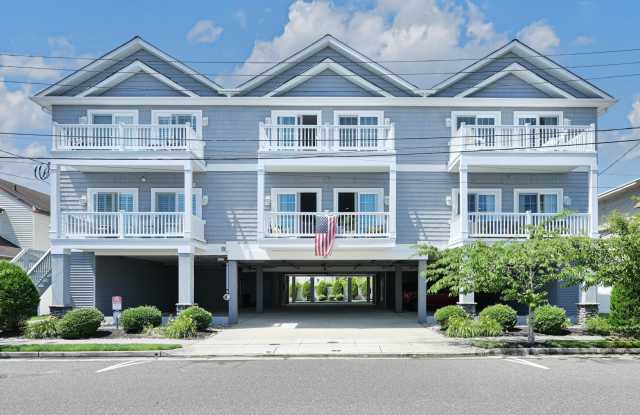210 N Madison Ave photos photos