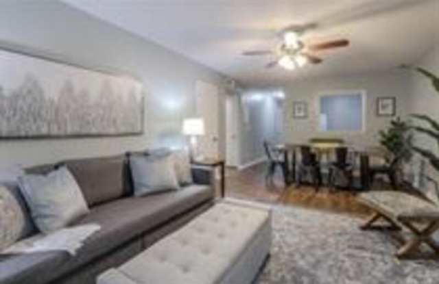 8327 Lowell Ave - 1 photos photos