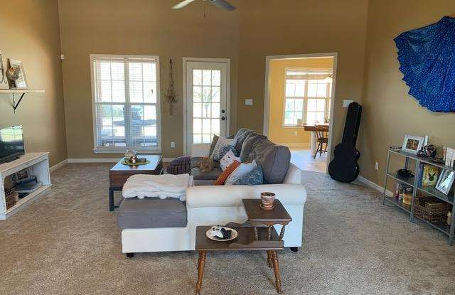 1045 Deer Creek Drive Gallery 3