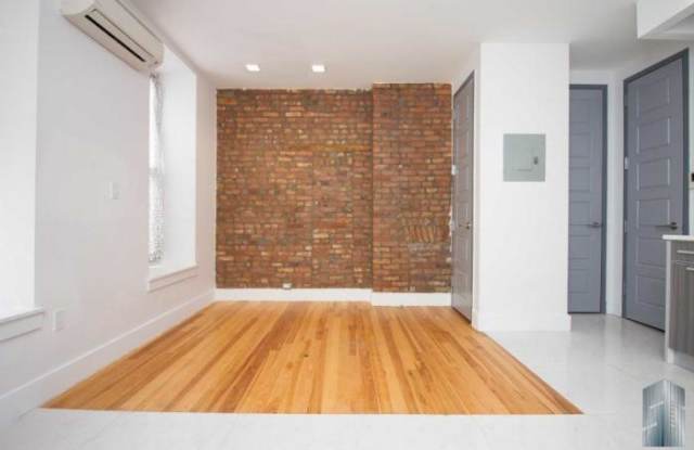 119 Albany Ave Gallery 2