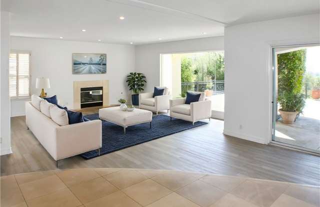 4633 White Oak Place Gallery 3