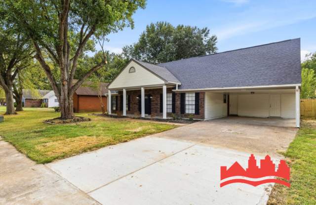 3915 Clover Hill Dr Gallery 3