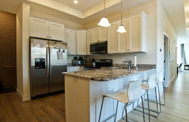 HOT FENWAY LISTING!!!!! photos photos