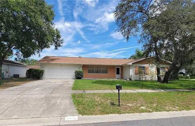 420 GREEN ARBOR DRIVE photos photos