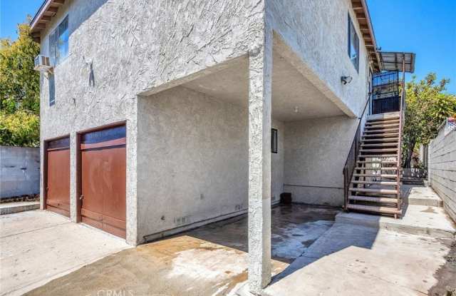 545 W Santa Cruz Street W photos photos